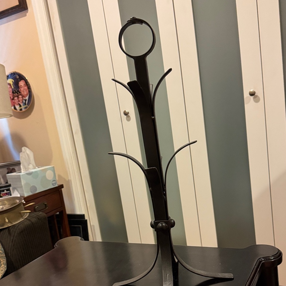 Wrought Iron mug Stand